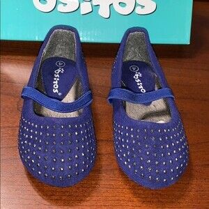 Blue stud girl flats